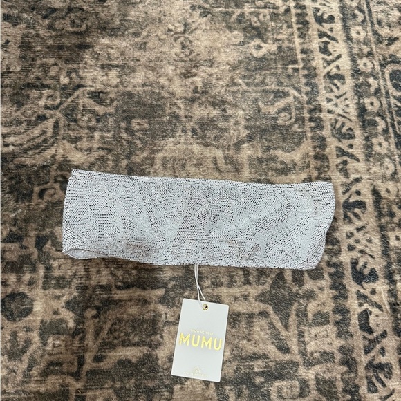 Show me your mumu crop top size small - Picture 2 of 5